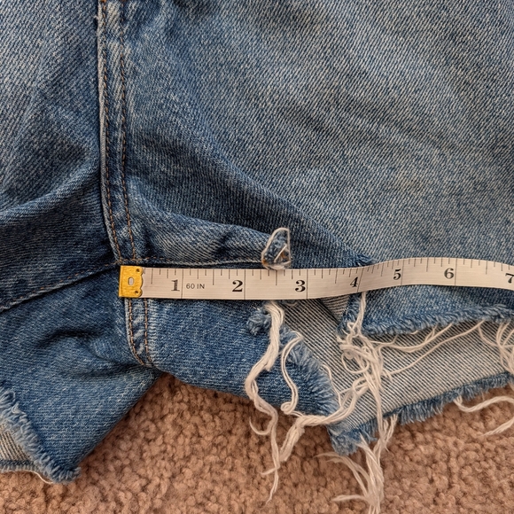 NA-KD Medium Wash Blue High Waisted Raw Hem Denim Shorts Size 36 - Picture 8 of 9